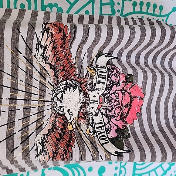 No Boundaries Tank - Picture 2 of 5